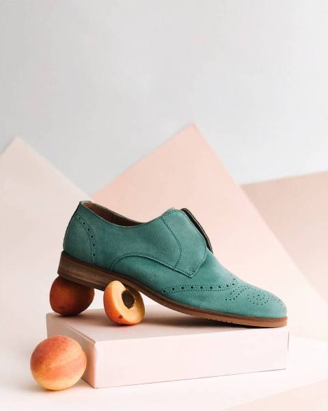 Boutique de chaussures femme pour acheter des bottes d'hiver, près de Eu Le Tréport en Normandie